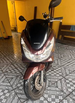 HONDA PCX DLX HONDA PCX DLX